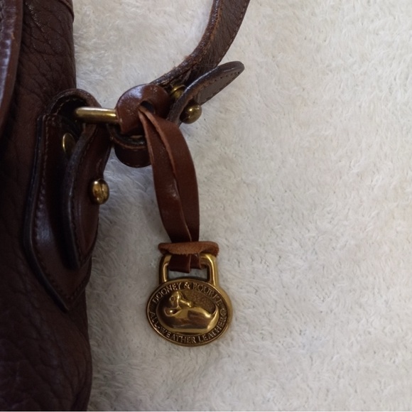 Vintage Dooney & Bourke All Weather Leather Brown Pebbled Crossbody Purse - Picture 3 of 13